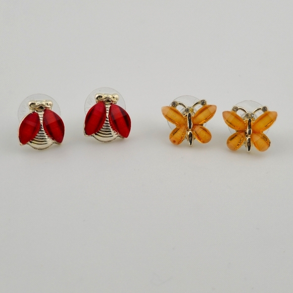 Set of 2 Insect Stud Earrings Ladybug & Butterfly Enamel Inlay Gold Tone 1/2" - Picture 1 of 7